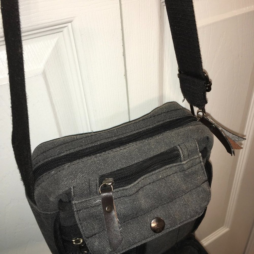 Harwish Unisex Canvas Gray Shoulder Bag - Picture 12 of 15